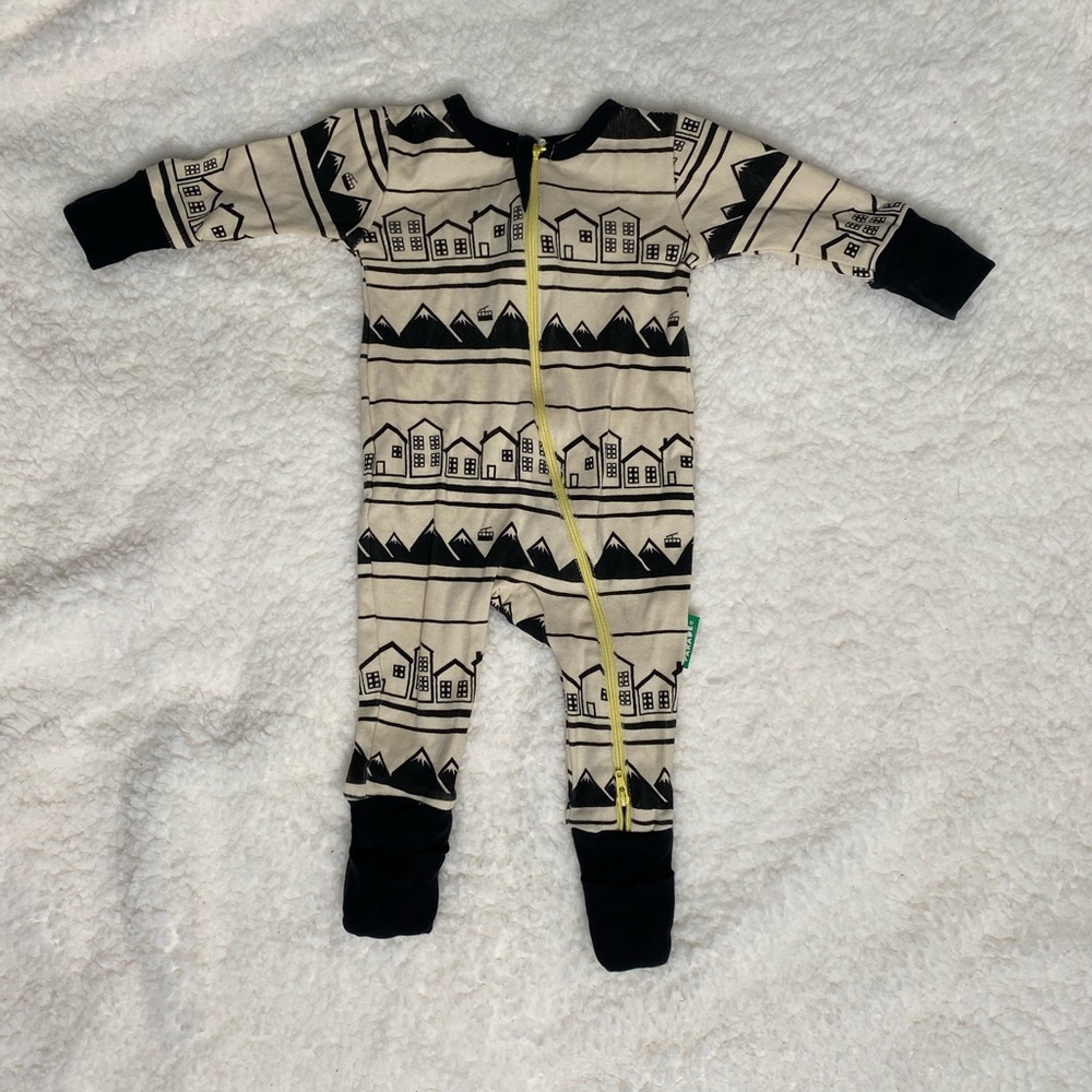 parade organic footie